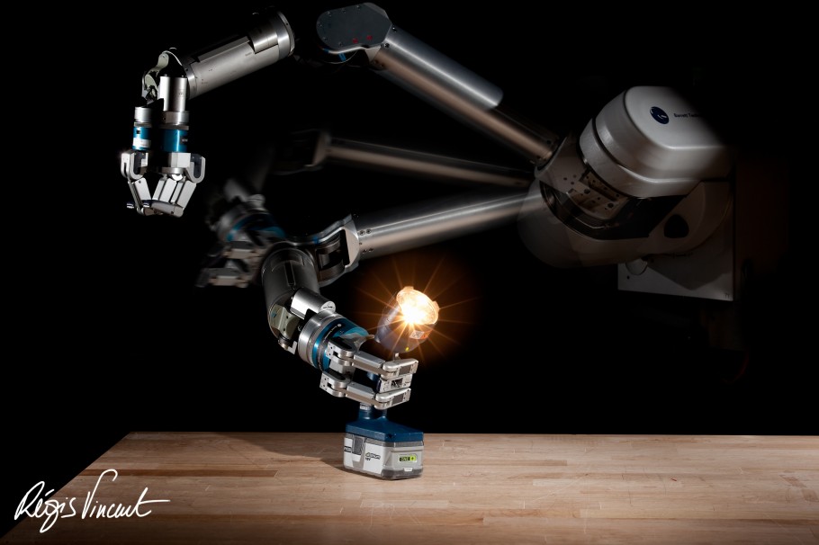 Robots might be the worst model MG 8118 910x606